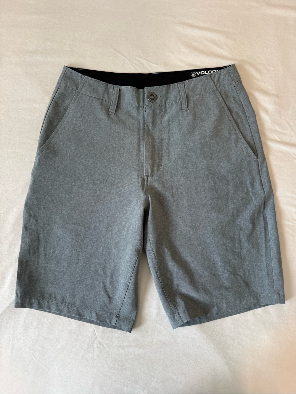 Volcom Men's Surf & Turf Hybrid Shorts Size 28 Gray 4-Way Stretch Flat Front